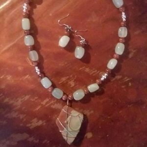 Green flower necklace & earring set